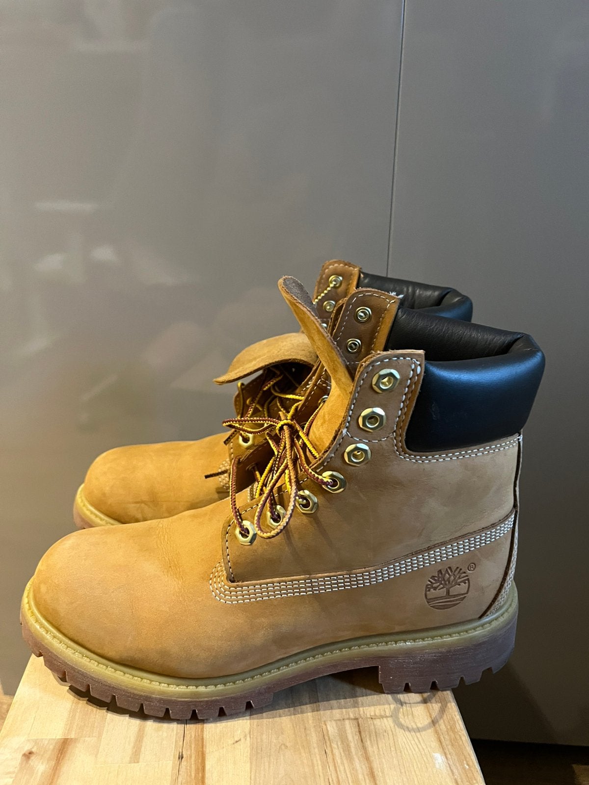 Timberland Classic boots - mt 41 - beige, Kleding | Heren, Schoenen, Overige kleuren, Boots, Ophalen of Verzenden, Zo goed als nieuw