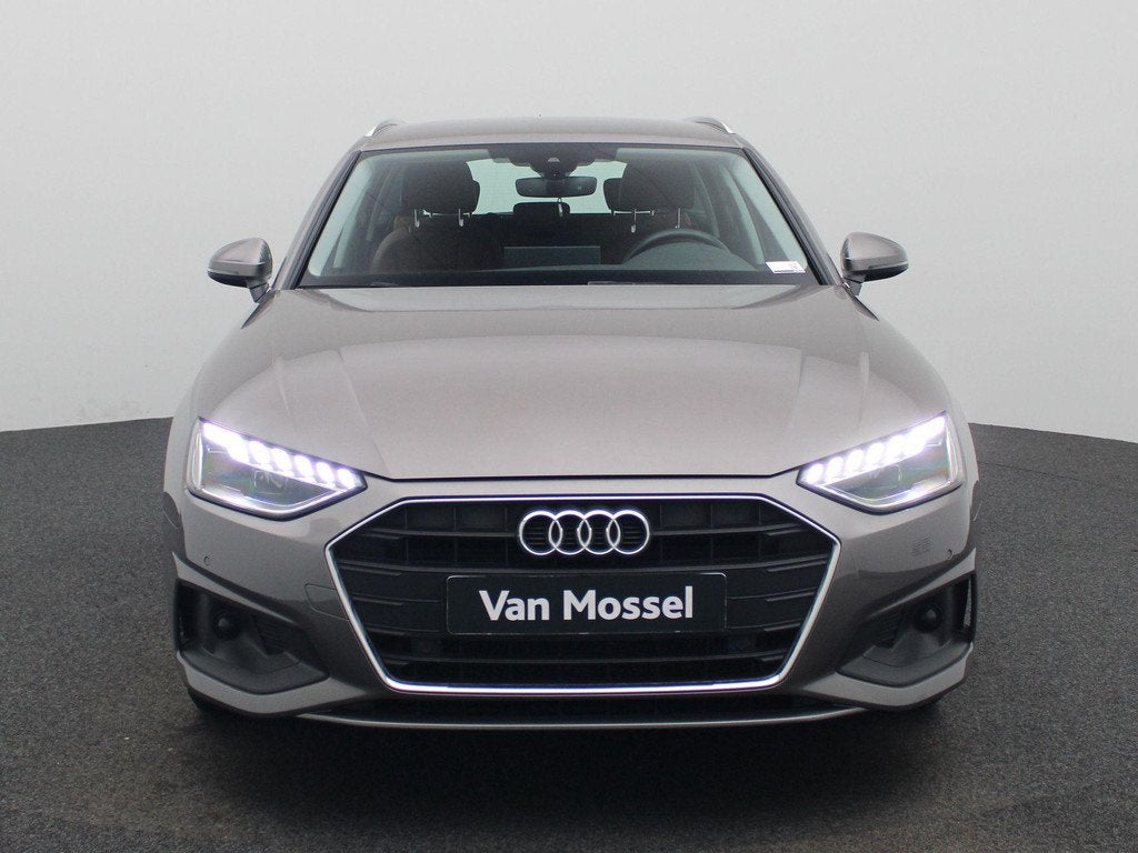 Audi A4 Avant 2.0 30 TDi 100kW S tronic Attraction B.E, 12 maanden, Zwart, 4 cilinders, A4