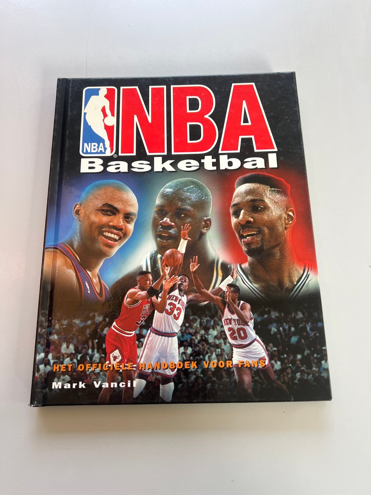 NBA Basketbal: Het Officiële Handboek voor Fans, Ophalen of Verzenden, Zo goed als nieuw, Balsport