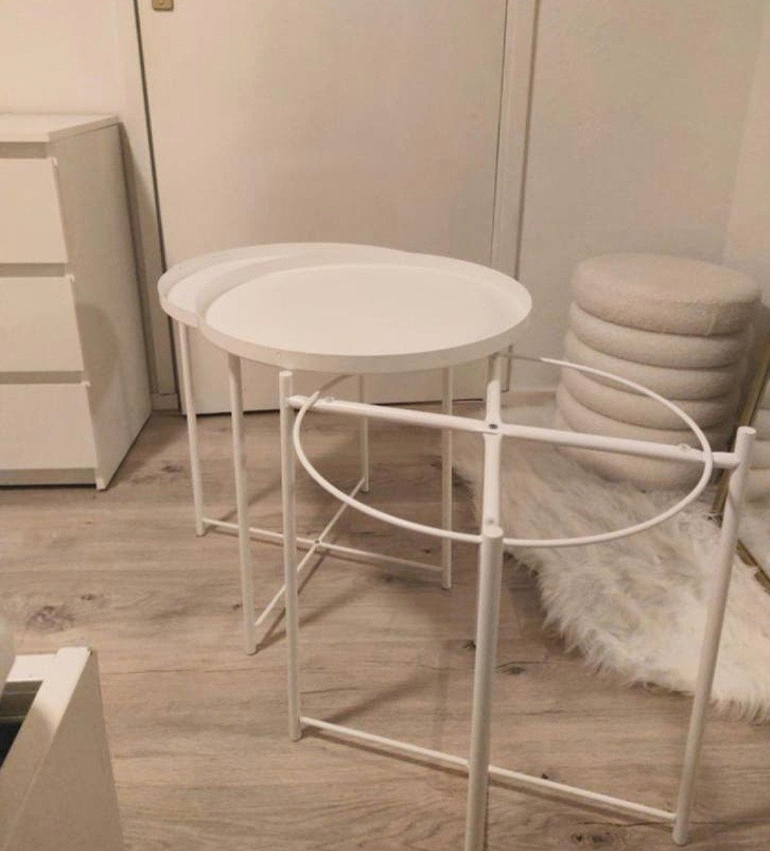 2 Ikearonde bijzettafeltjes/nachtkastjes met afneembaar blad, Minder dan 55 cm, Rond, Zo goed als nieuw, Ophalen