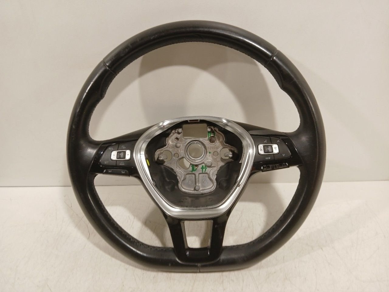 Stuur Volkswagen Polo, Onderdelen@venauto.nl, Van der Ven Autorecycling B.V., Gebruikt, Ettenseweg 76, 4706 PB Roosendaal, The Netherlands