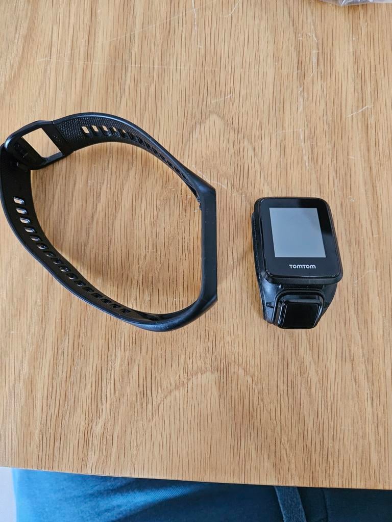 TomTom Runner 3 Smartwatch - GPS en hartslagmeter, Sieraden, Tassen en Uiterlijk, Sporthorloges, Gebruikt, Zwart, Ophalen of Verzenden