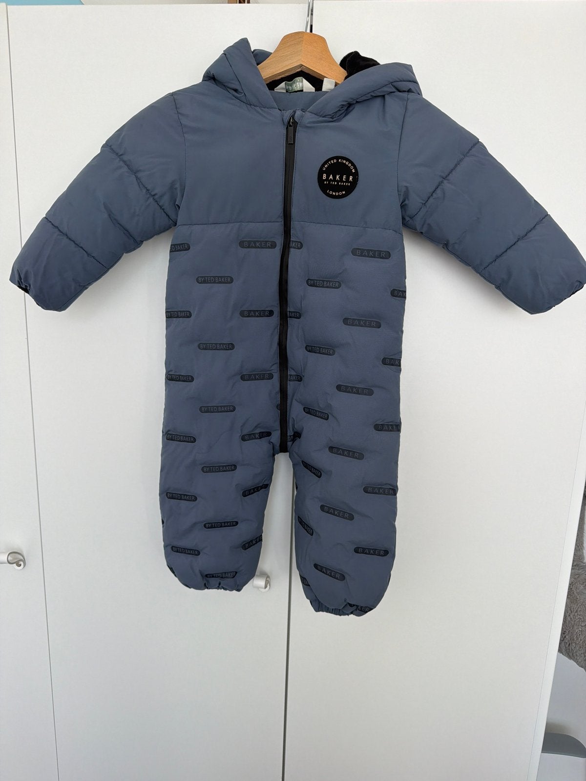 Ted Baker baby winterpak / skipak 12-18 maanden, Kinderen en Baby's, Ophalen of Verzenden, Zo goed als nieuw, Jongetje of Meisje