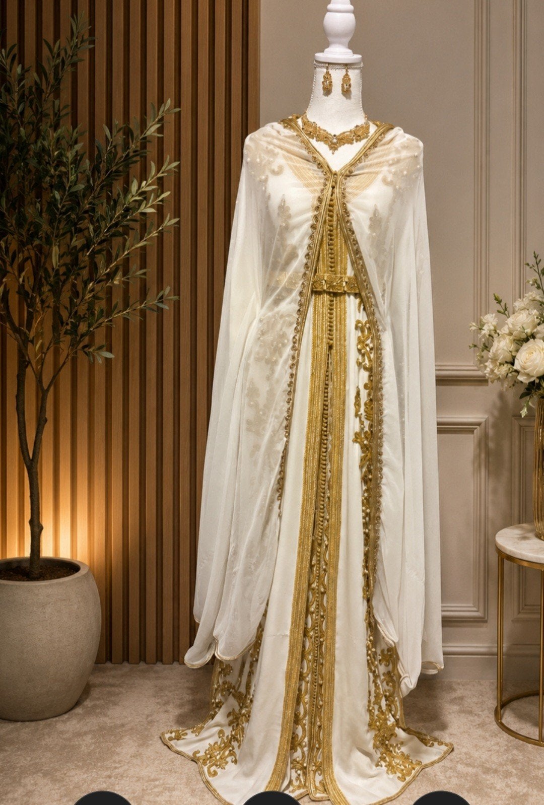 takchita te HUUR, Ophalen, Overige typen, Wit, Maat 46/48 (XL) of groter