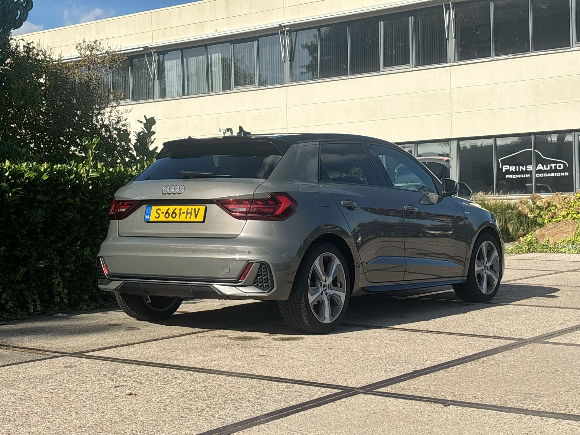 Audi A1 Sportback 30 TFSI S edition |CARPLAY|STOELVERW|CRUIS, Auto's, Dealer onderhouden, Leder en Stof, 49 €/maand, Bedrijf