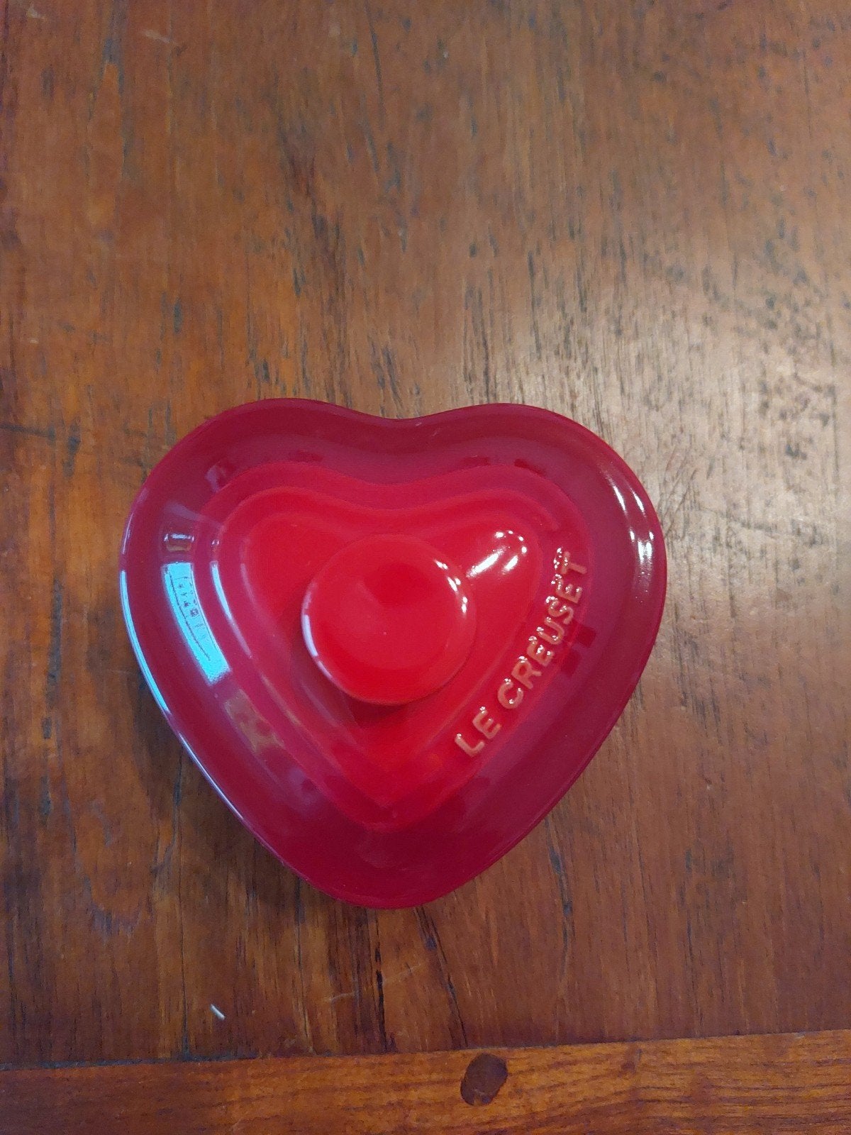 Le Creuset hart schaaltje cerise, Le Creuset, Ophalen of Verzenden, Steen/keramiek, Rood