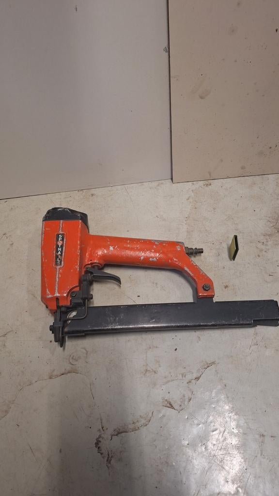 Te koop Tacker nietmachine., Doe-het-zelf en Verbouw, Gereedschap | Handgereedschap, Ophalen of Verzenden