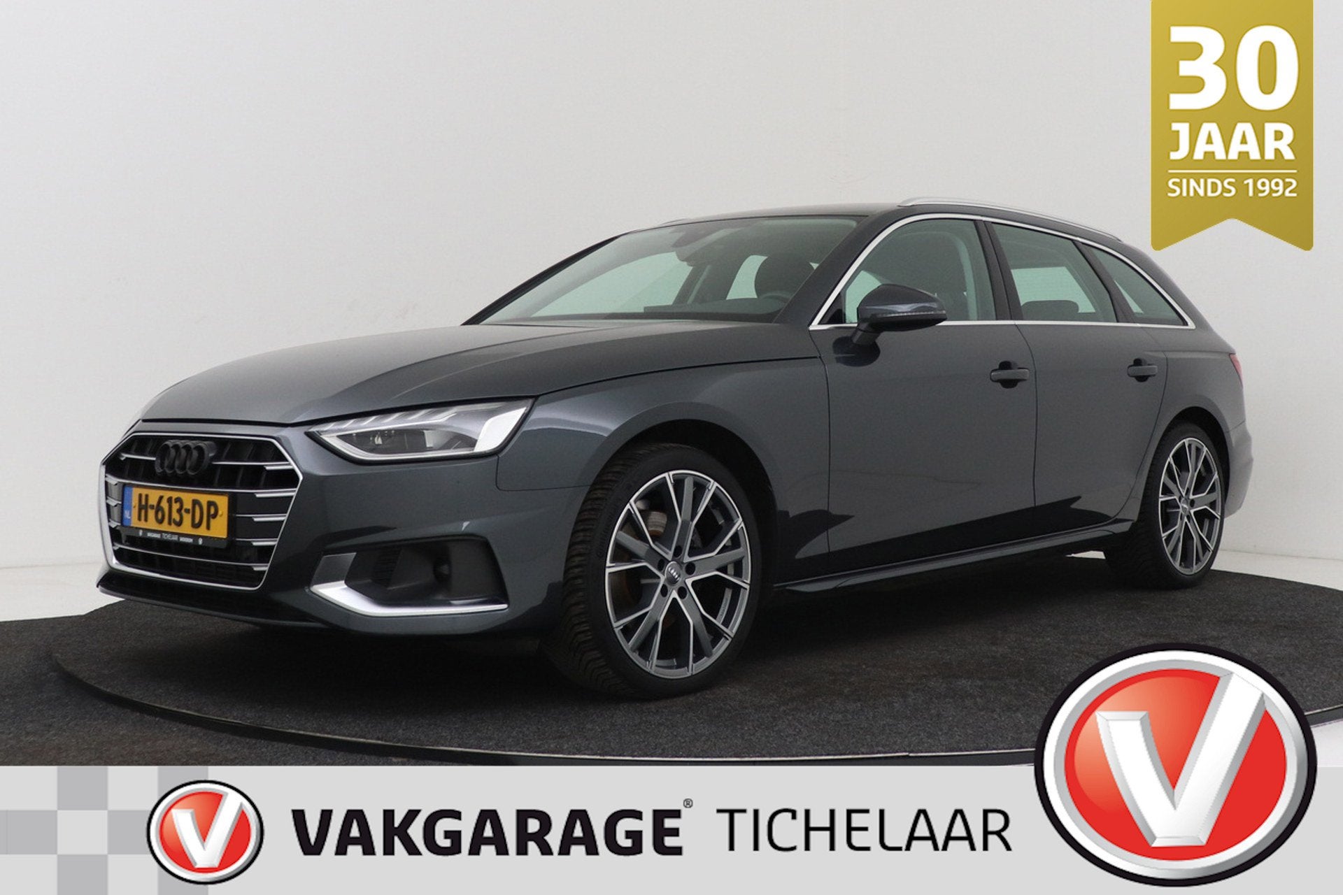 Audi A4 Avant 35 TFSI Launch edition Business | Trekhaak | O, Auto's, Audi, Stof, Gebruikt, 4 cilinders, A4