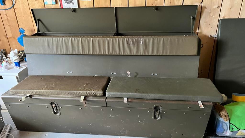 Militaire opbergkisten met zitkussens - Legergroen, Gebruikt, 100 tot 150 cm, 50 tot 75 cm, Ophalen of Verzenden