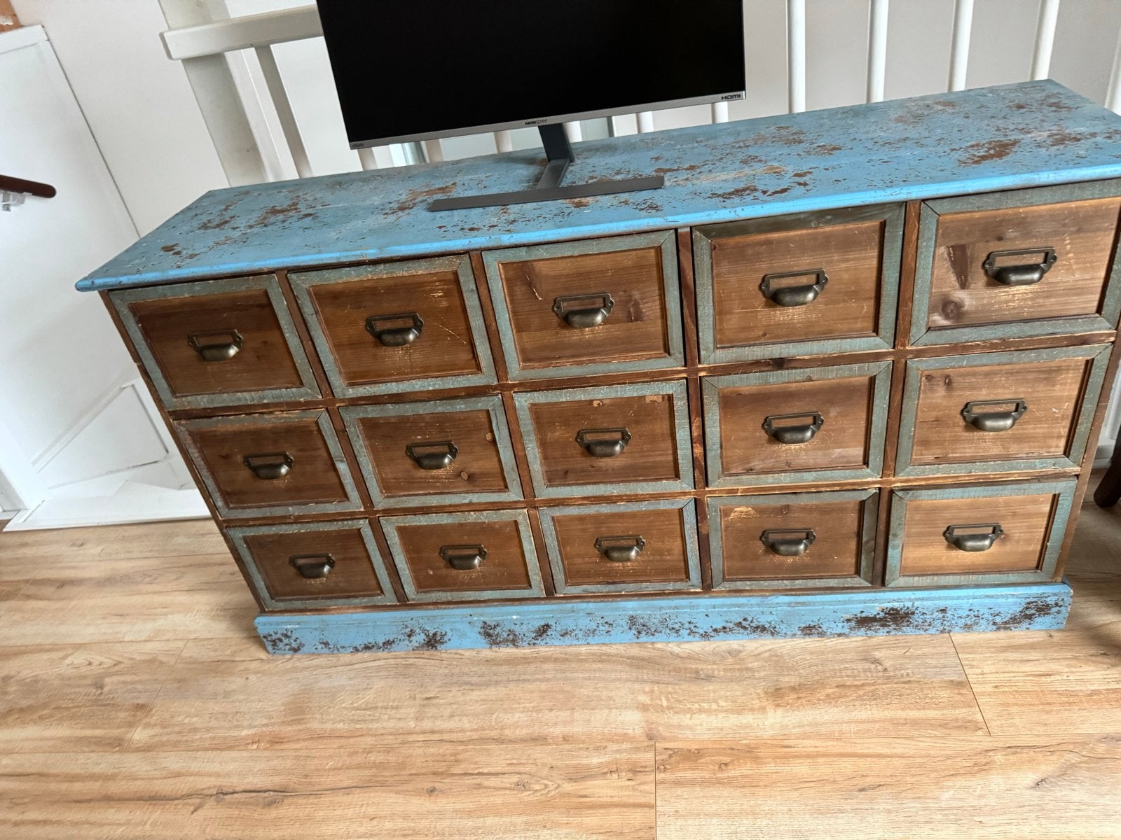 Vintage Apothekerskast met 15 Lades - Blauw/Hout, Ophalen, Gebruikt, 100 tot 150 cm, Met lade(s)