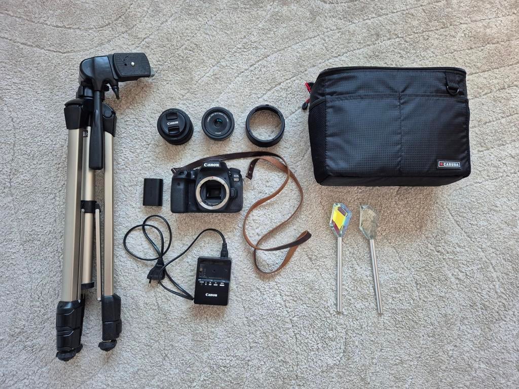 Compleet pakket: Canon 90D met lenzen en accessoires, Ophalen of Verzenden, Zo goed als nieuw, Overige merken