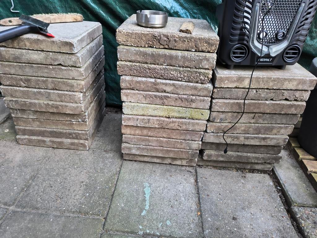 30 tegels, Tuin en Terras, Ophalen of Verzenden, Gebruikt, Beton, Terrastegels