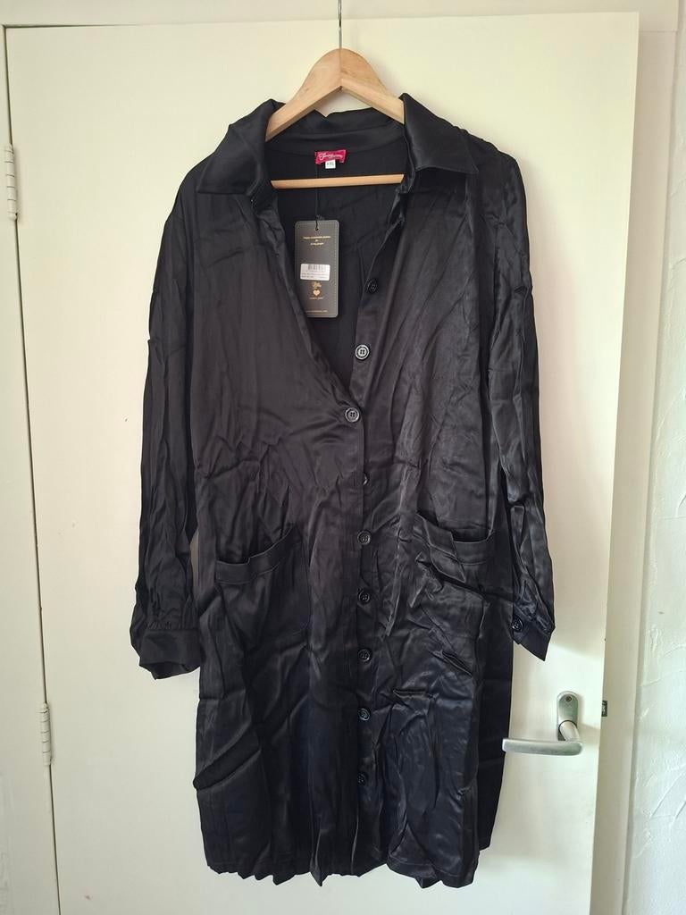 Zwarte satijnen jurk Tante Betsy XXL/48 ongedragen, Tante Betsy, Zwart, Maat 46/48 (XL) of groter, Nieuw