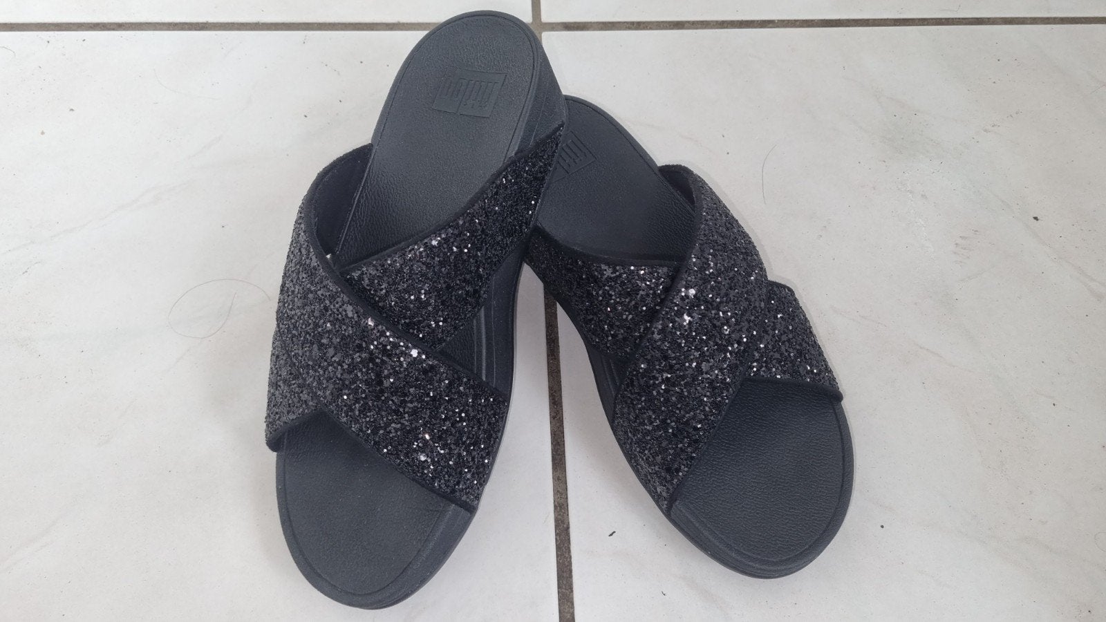 FitFlop slippers met glitter, maat 39, Slippers, Verzenden, Zwart, FitFlop
