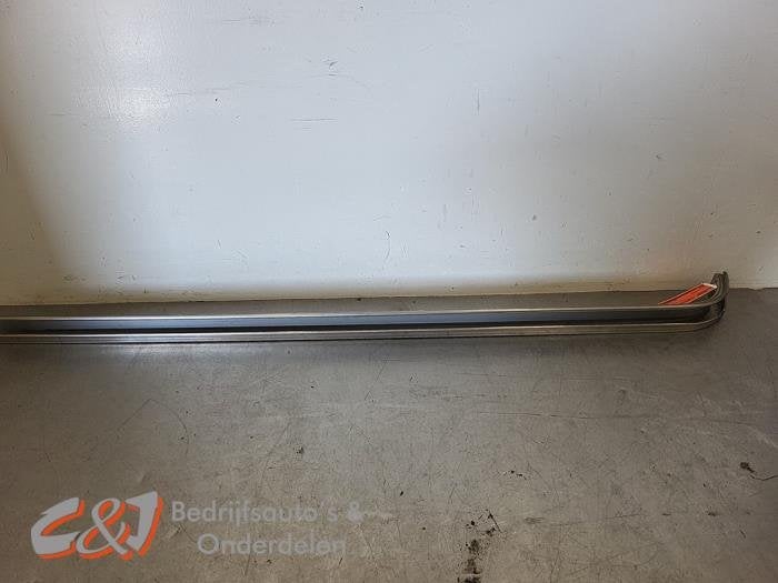Schuifdeur Rail links van een Volkswagen Crafter, Auto-onderdelen, Carrosserie en Plaatwerk, Gebruikt, -, Volkswagen, -