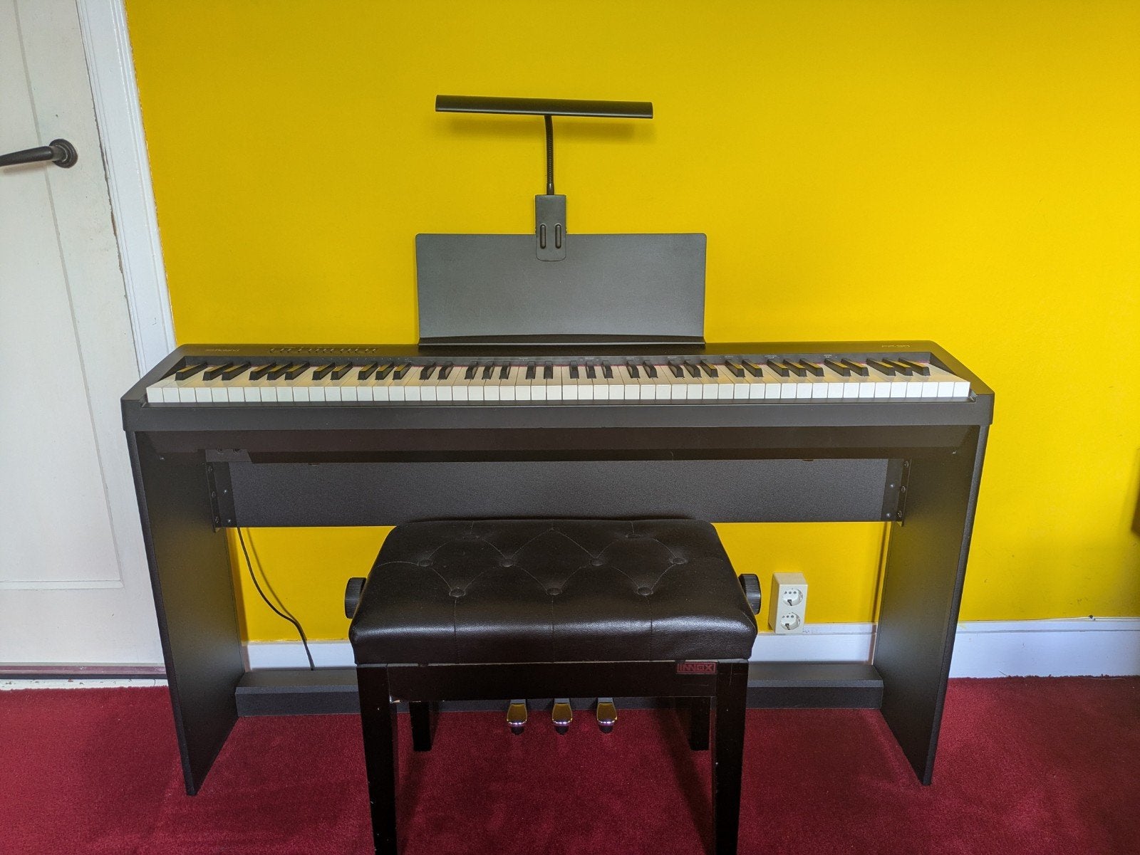 Roland FP-30 digitale piano met onderstel en 3-pedalen, Muziek en Instrumenten, Piano's, Ophalen, Zwart, Digitaal, Zo goed als nieuw