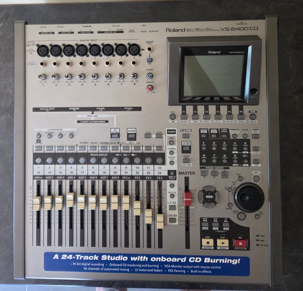 Roland VS 2400cd, Ophalen, Zo goed als nieuw, Audio