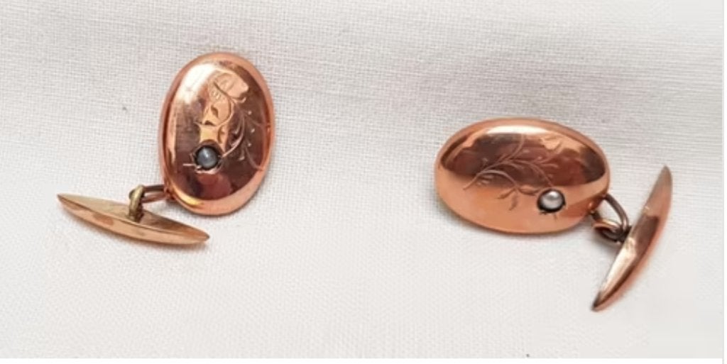 Manchetknopen goud - pareltje., Ophalen of Verzenden, Goud, Manchetknopen