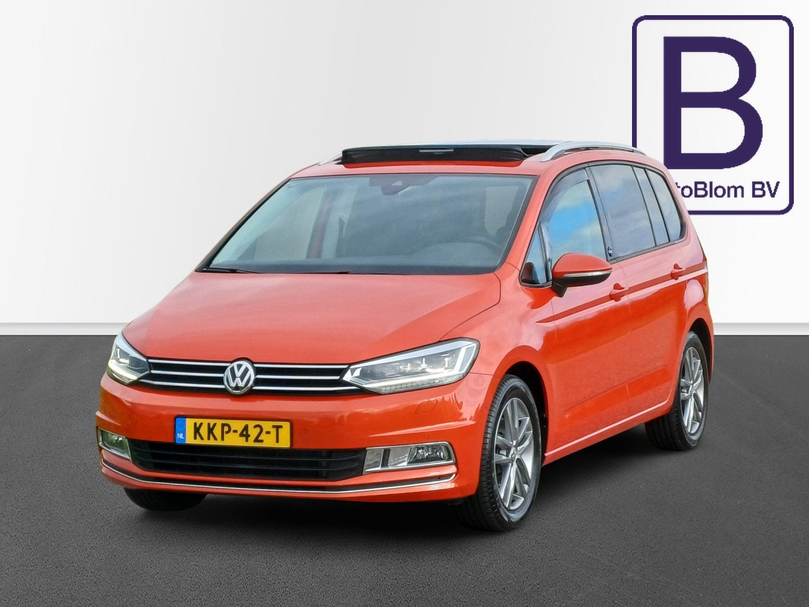 Volkswagen Touran 1.4 TSI Highline SOUND /schitterende kleur, Gebruikt, Euro 6, 150 pk, 1500 kg