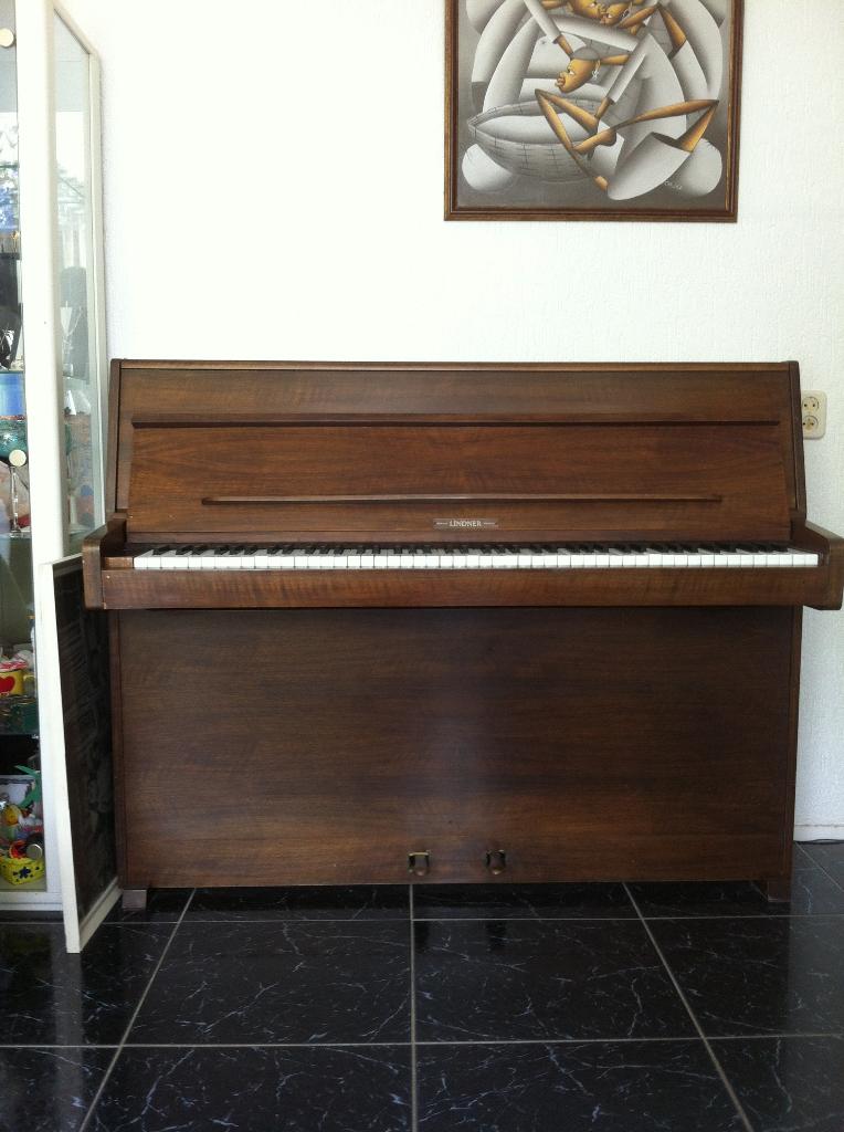 Lindner piano, Ophalen, Gebruikt, Bruin, Piano