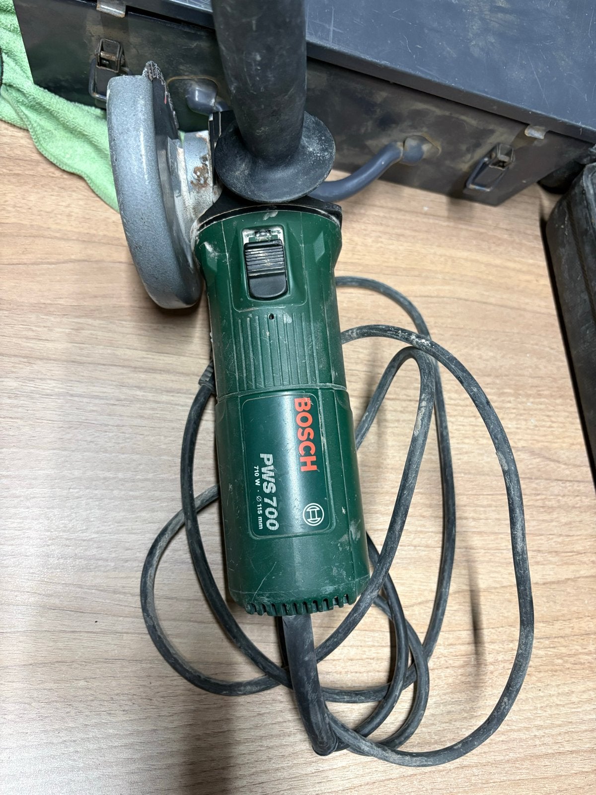 Bosch PWS 700 Haakse Slijper - 710W, Doe-het-zelf en Verbouw, Gereedschap | Slijpmachines, Ophalen of Verzenden, Gebruikt, 700 tot 1000 watt