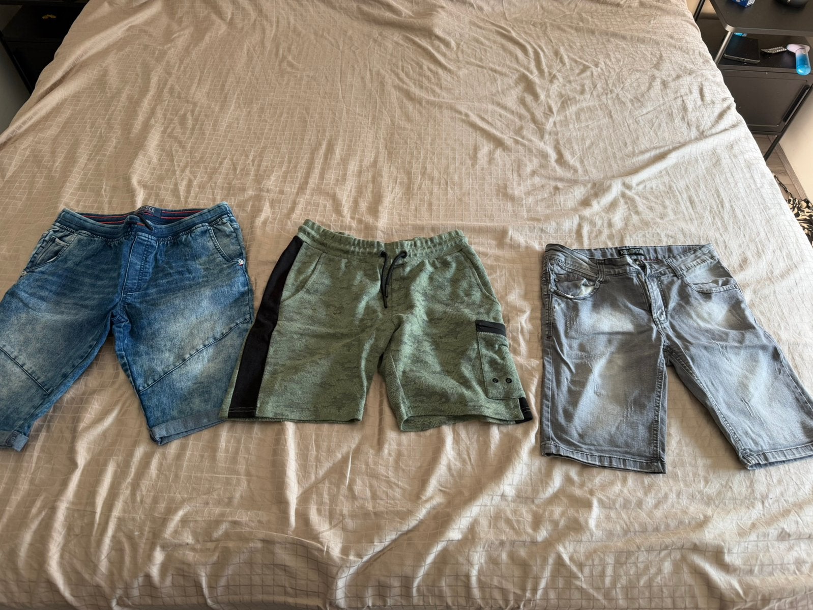 korte broeken maat 176, Ophalen of Verzenden, Zo goed als nieuw, Jongen, Broek