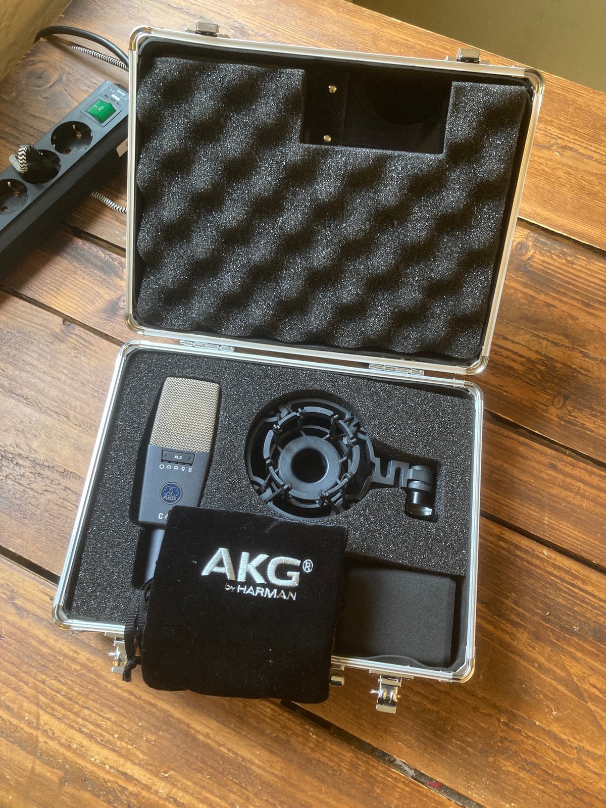AKG C414 XLS in nieuwstaat incl. assecoires, Ophalen of Verzenden, Zo goed als nieuw, Studiomicrofoon