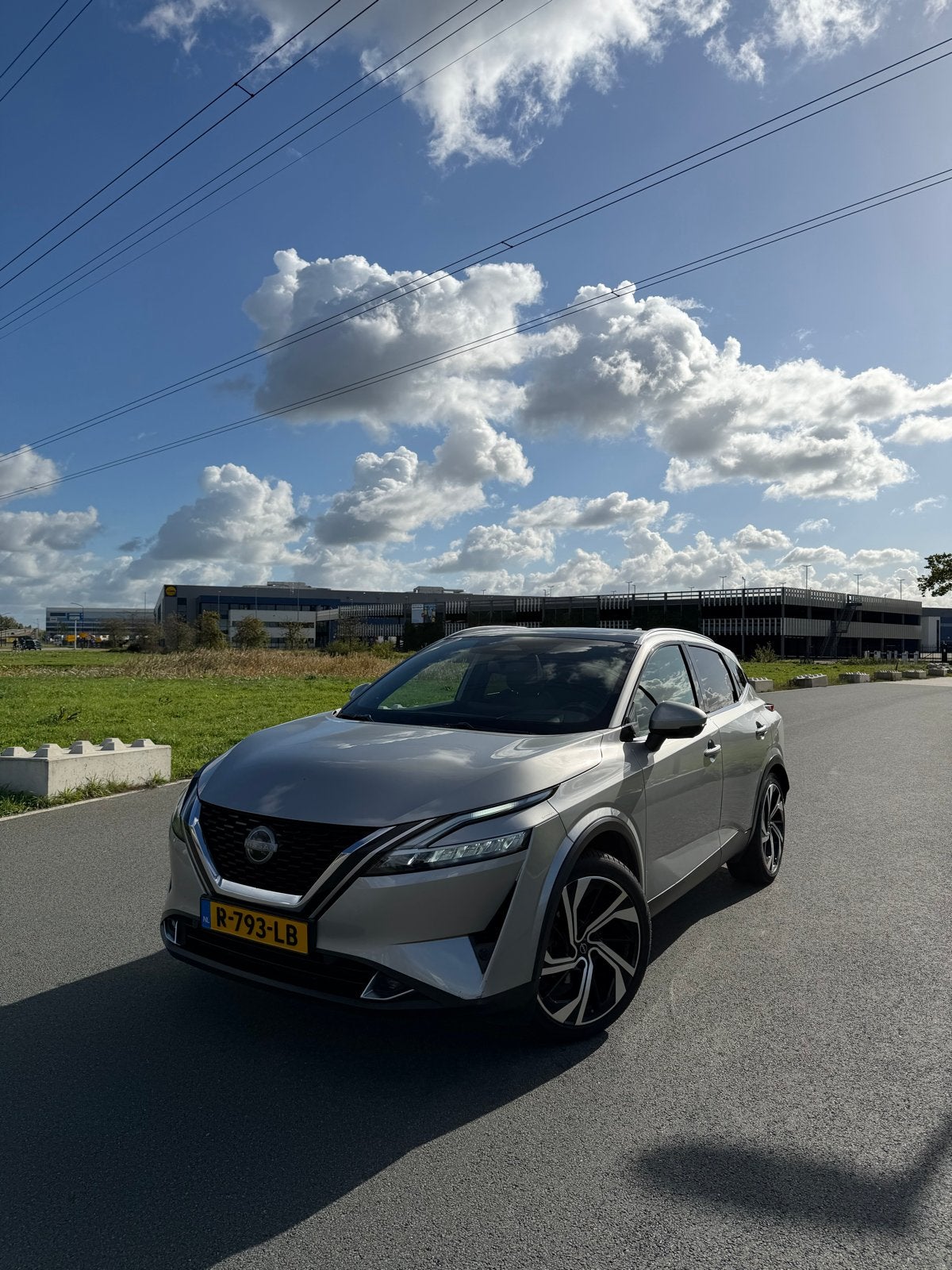 Nissan Qashqai 1.3 MHEV Tekna+ Aut. | Dealeronderhouden, Auto's, Dealer onderhouden, 1800 kg, 75 €/maand, Qashqai