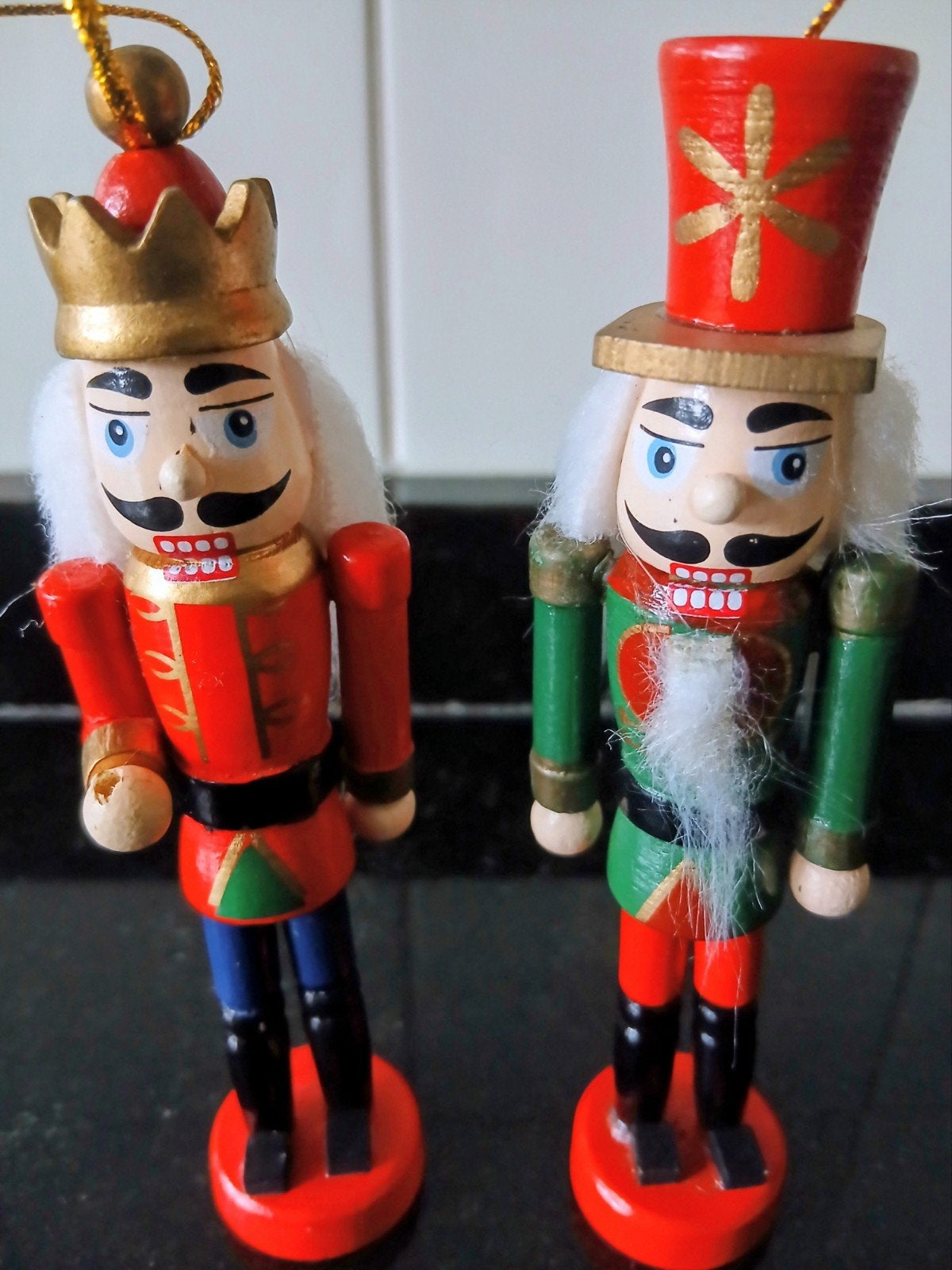 2 Houten notenkraker kerstboomhangers, Ophalen of Verzenden