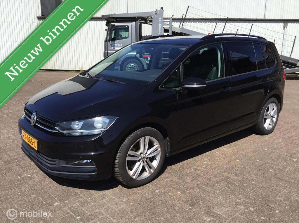 Volkswagen Touran 1.6 TDI SCR Highline 7p, Voorwielaandrijving, Stof, Gebruikt, 4 cilinders