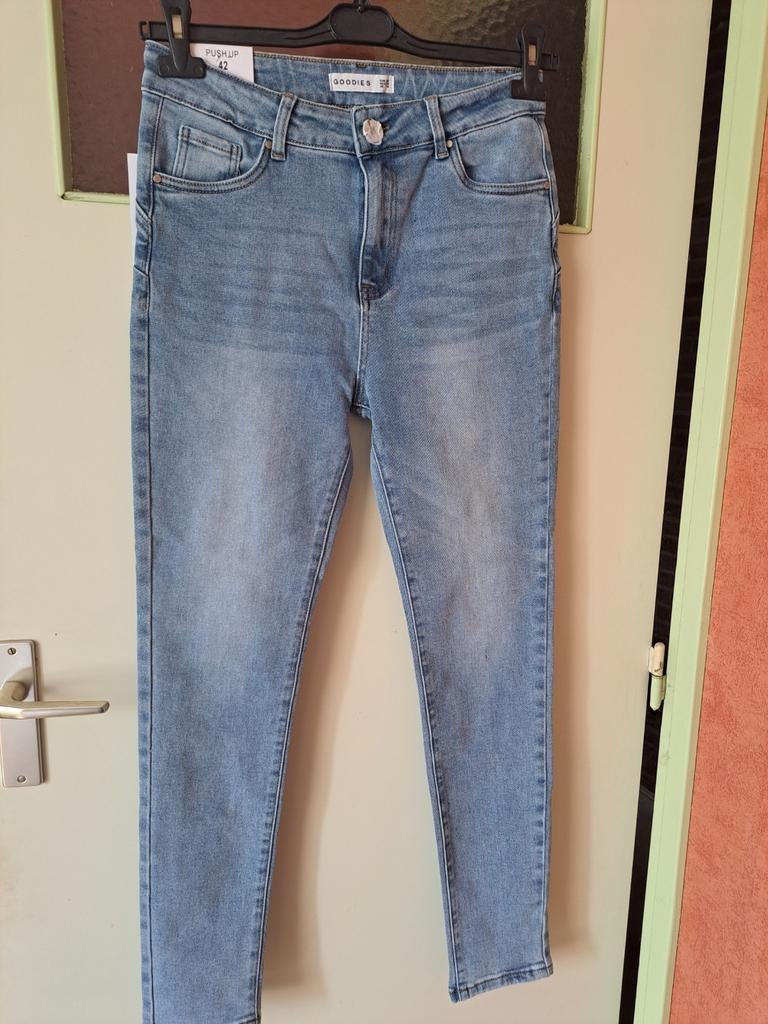 Goodies stretchjeans mt 42, Ophalen of Verzenden, Nieuw, Blauw, W33 - W36 (confectie 42/44)