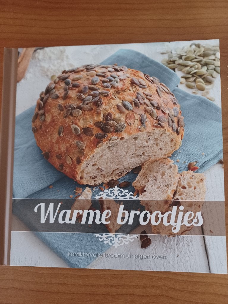 Warme broodjes / ISBN 9789490561123/ NU VAN € 5 VOOR, Verzenden, Nieuw