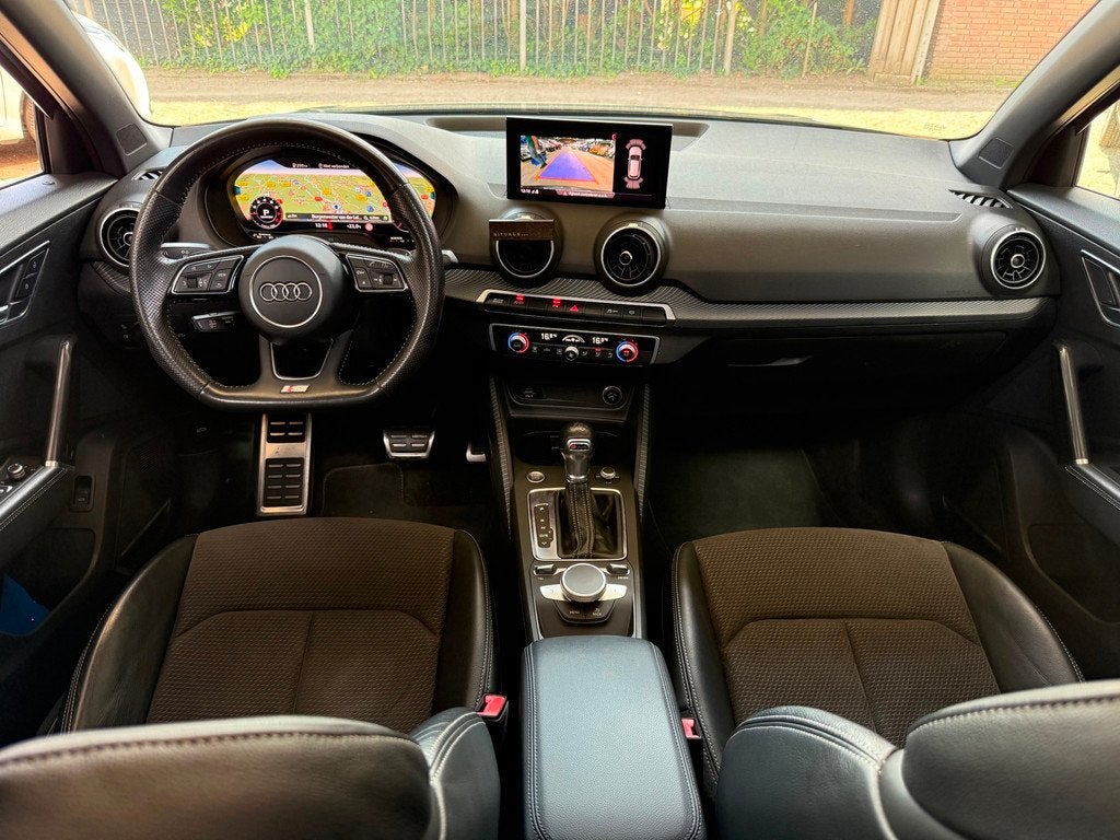 Audi Q2 35 S-LINE TFSI CoD Sport|PANO/B&O/ACC/CAMERA/NAVI/CA, Auto's, Audi, 150 pk, Leder en Stof, Bedrijf, 1265 kg