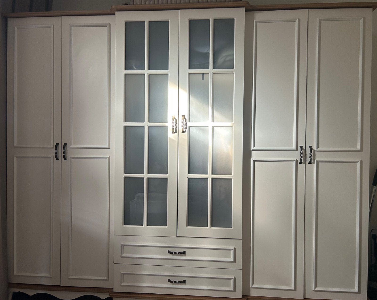 Witte kledingkast met glazen deuren en lades, Huis en Inrichting, Ophalen, Gebruikt, Met lade(s), 200 cm of meer