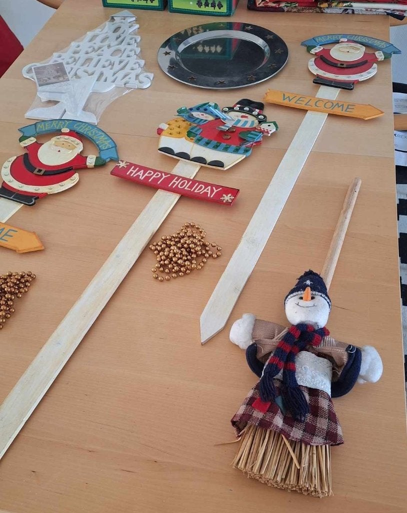 Te koop diverse soorten kerstdecoraties (nieuw en gebruikt)., Diversen, Ophalen of Verzenden, Zo goed als nieuw