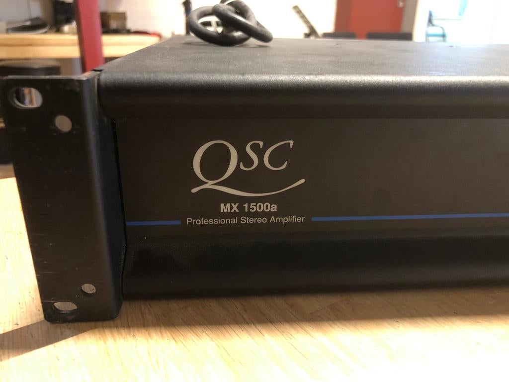 Qsc mx 1500a 1500 watt p.a. eindversterker, Ophalen, Gebruikt, 1000 watt of meer, P.A.