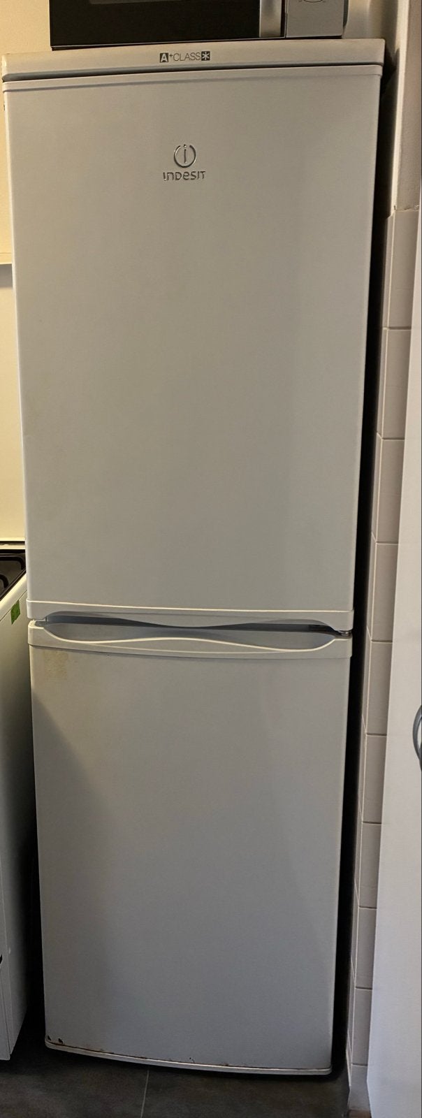 Indesit Koelkast met vriesvak, Witgoed en Apparatuur, Koelkasten en IJskasten, Gebruikt, Met vriesvak, 150 tot 200 liter, 160 cm of meer