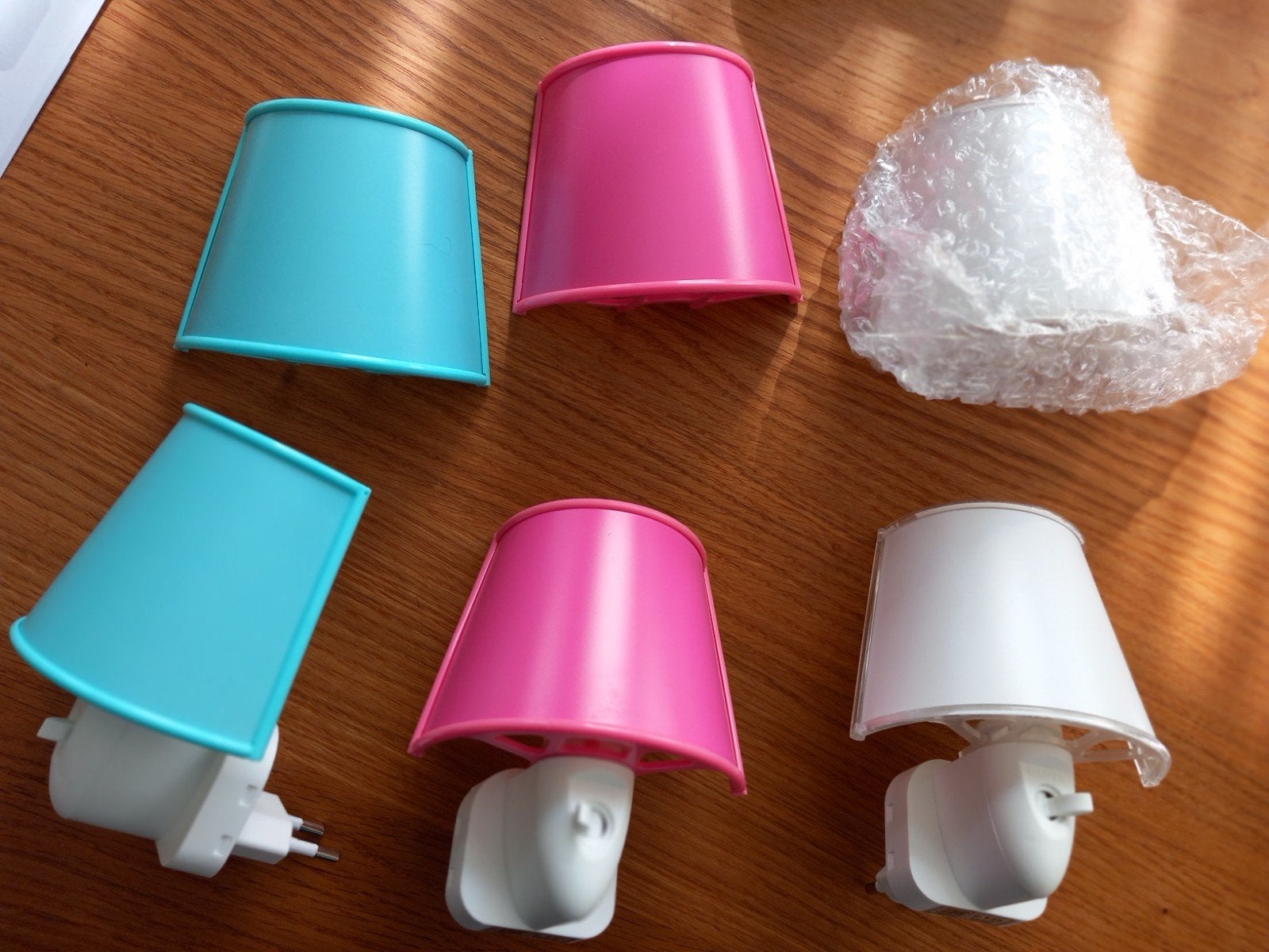 Nog nieuwe nachtlampjes in wit, roze of blauw, Sieraden, Tassen en Uiterlijk, Piercings, Ophalen of Verzenden, Nieuw, Staal, Navelpiercing