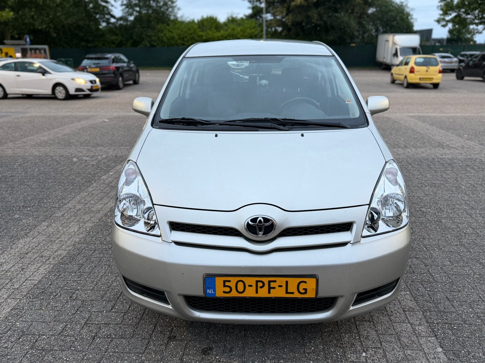 ️ Toyota Corolla Verso - tweede eigenaar - super lage KM!, Zwart, 4 cilinders, Origineel Nederlands, 1200 kg