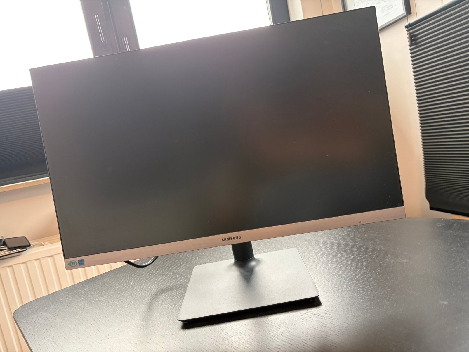 Samsung 24 inch monitor, Ophalen, In hoogte verstelbaar, Full HD, Zo goed als nieuw