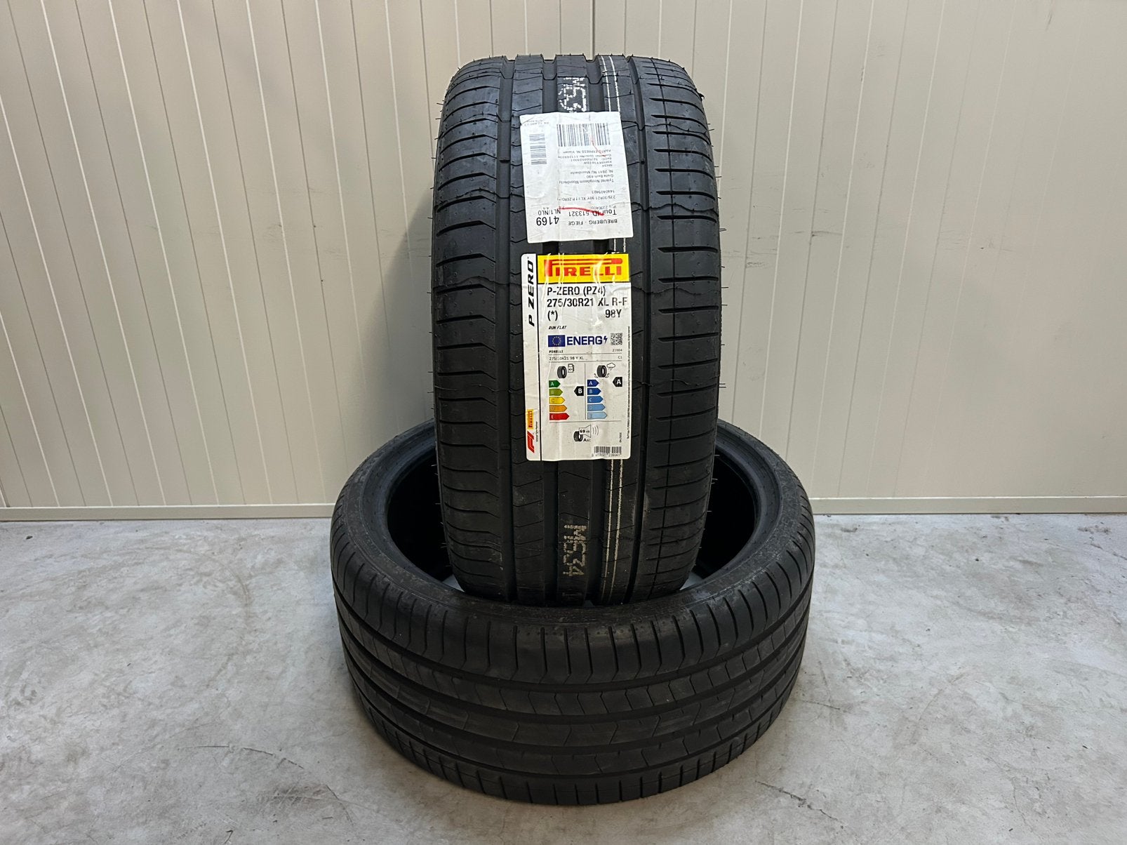 275 30 21 Pirelli P-ZERO * RFT 2 stuks, Ophalen, Gebruikt, 275 mm, 21 inch