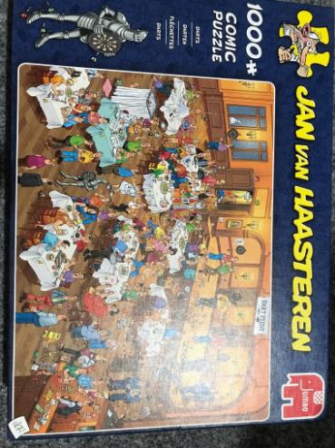 Jan van Haasteren puzzel van 1000 stukjes “darten”, Ophalen, 500 t/m 1500 stukjes, Zo goed als nieuw, Legpuzzel