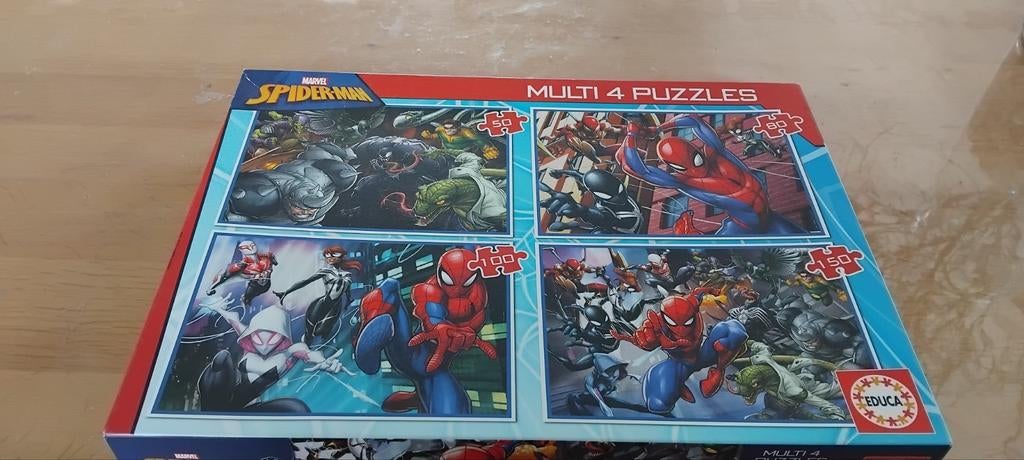 Spiderman marvel puzzel. 4 verschillende, Ophalen, 10 tot 50 stukjes, Zo goed als nieuw