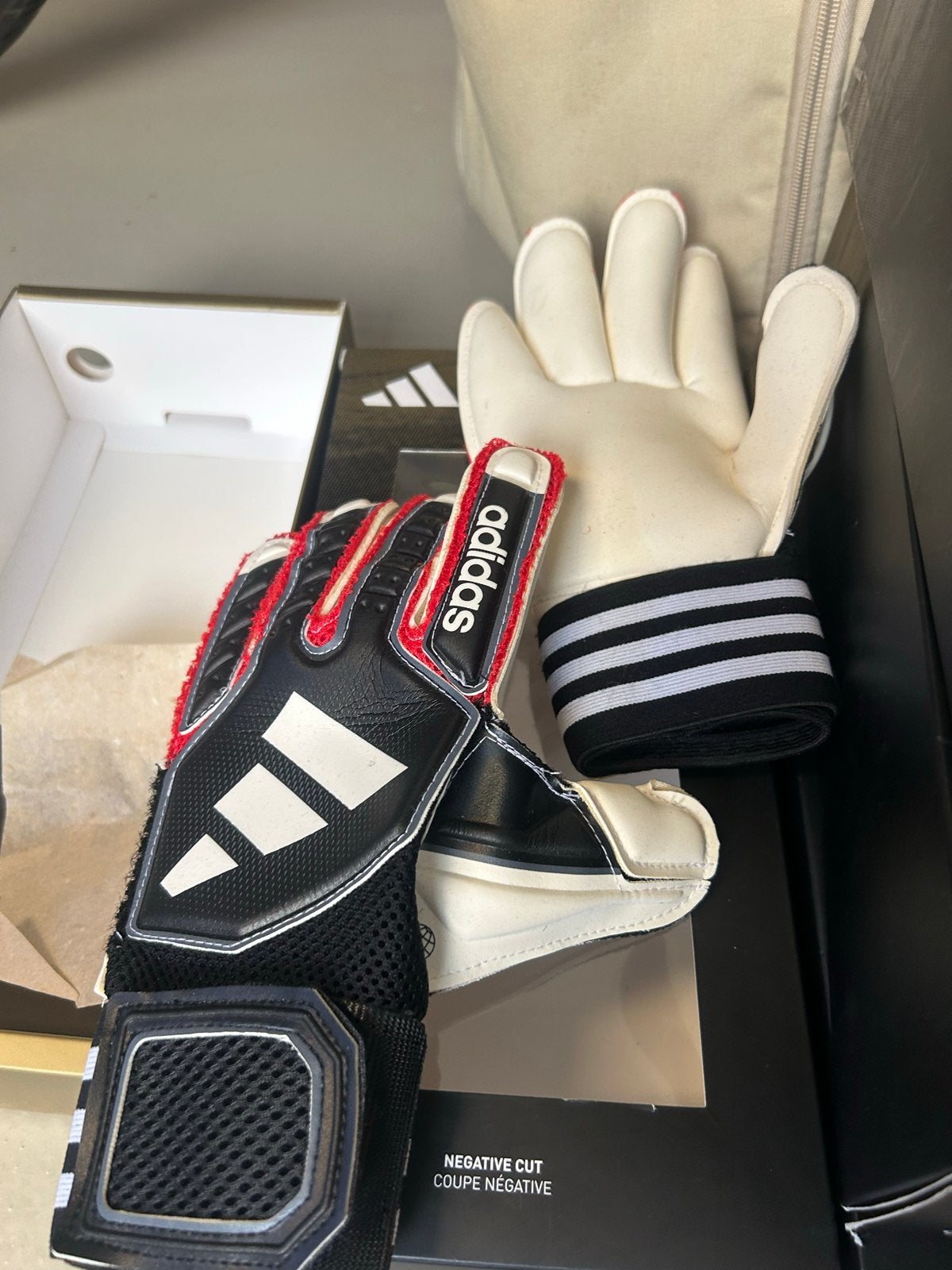Adidas keepershandschoenen - Maat 9, Ophalen of Verzenden, Nieuw, Handschoenen
