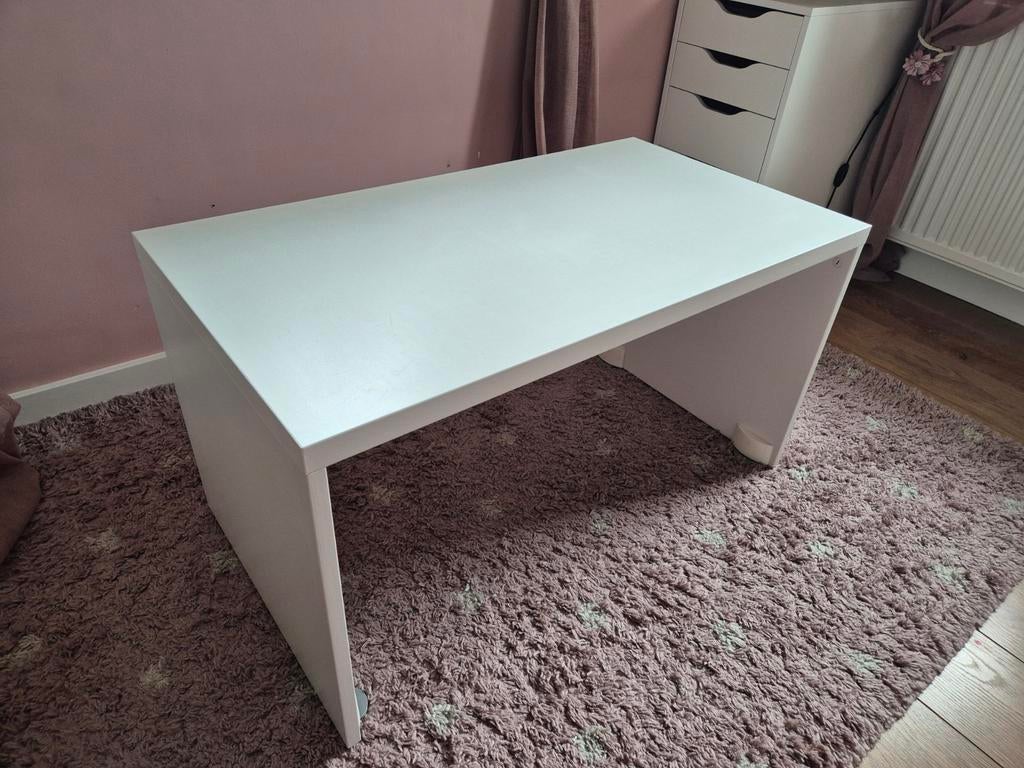 Ikea Stuva kindertafel / bureautje /bankje, Ophalen, Gebruikt, Tafel(s) en Stoel(en)