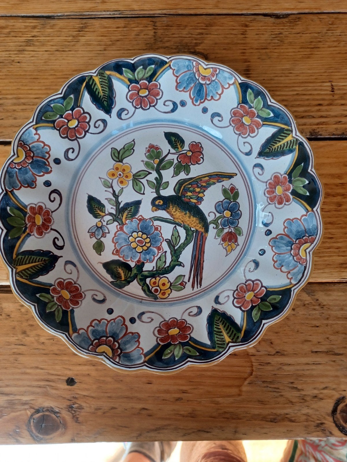 Antiek Makkum Wandbord met Vogel en Bloemen, Antiek en Kunst, Antiek | Porselein, Ophalen of Verzenden