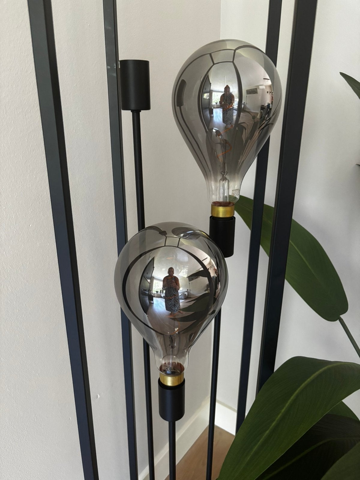 2 lichtbollen zwart rookglas, Ophalen, Led-lamp, E27 (groot), Zo goed als nieuw