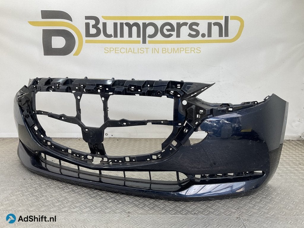 Bumper Mazda 2 Facelift II 2018 KLS D43N-50031 Voorbumper B4, Bumper