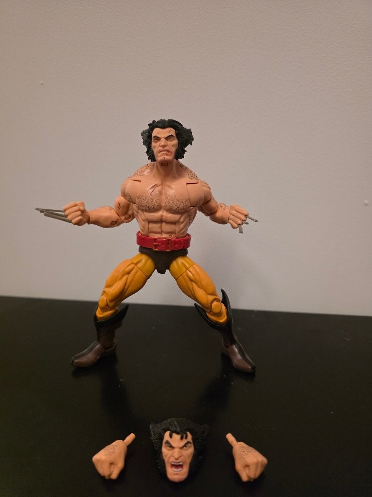 Marvel legends wolverine, Ophalen of Verzenden, Zo goed als nieuw