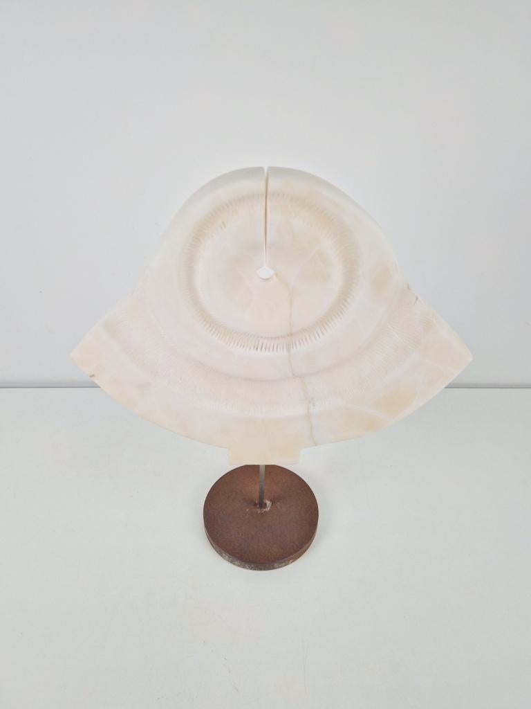 Marmeren art piece op standaard designobject, N, Ophalen of Verzenden, N, N
